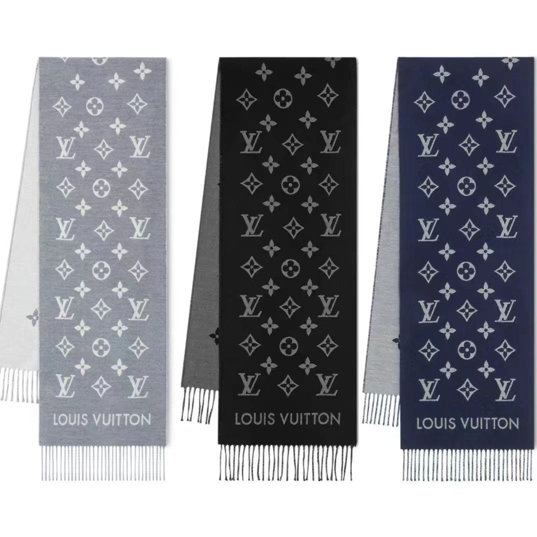 ALL ABOUT MONOGRAM SCARF 185 CM IN LIGHT GRAY WOOL 394498