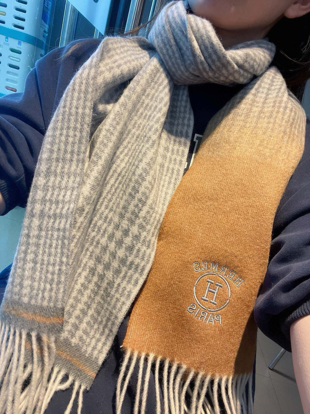 Scarf 180 CM Light Brown Gradient Grey Caro Cashmere 398223