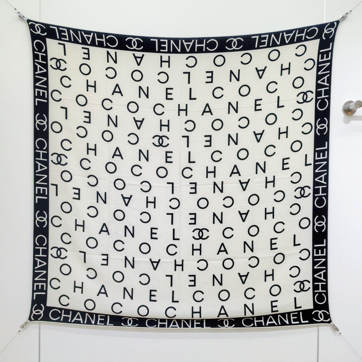 CC 25  Scarf 140CM White Black Cashmere 293085
