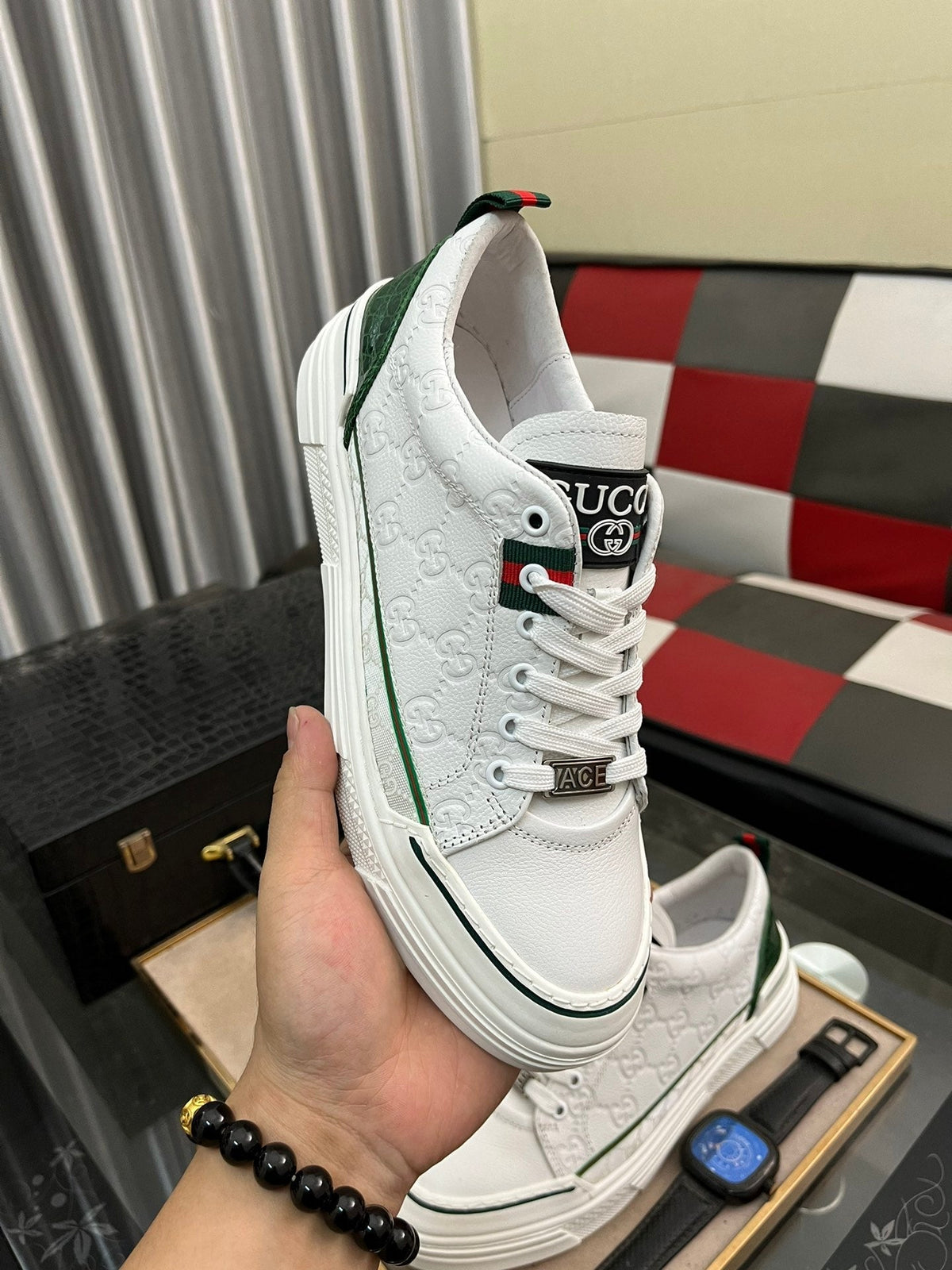 GG Men's ACE Sneaker White Green Embossed Cowhide 543293