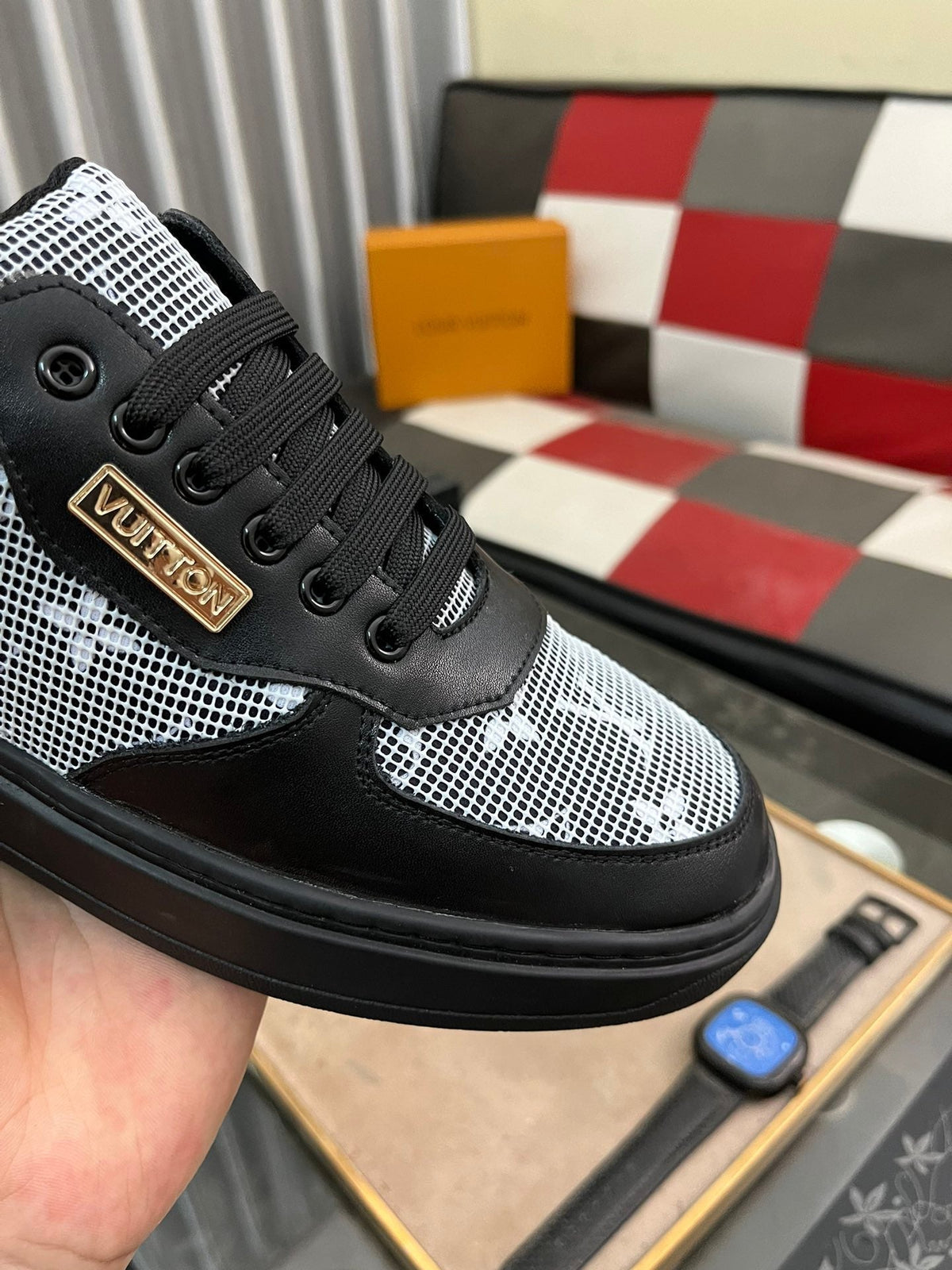 LV CLASSIC TRAINERS WHITE MESH AND BLACK CALFSKIN