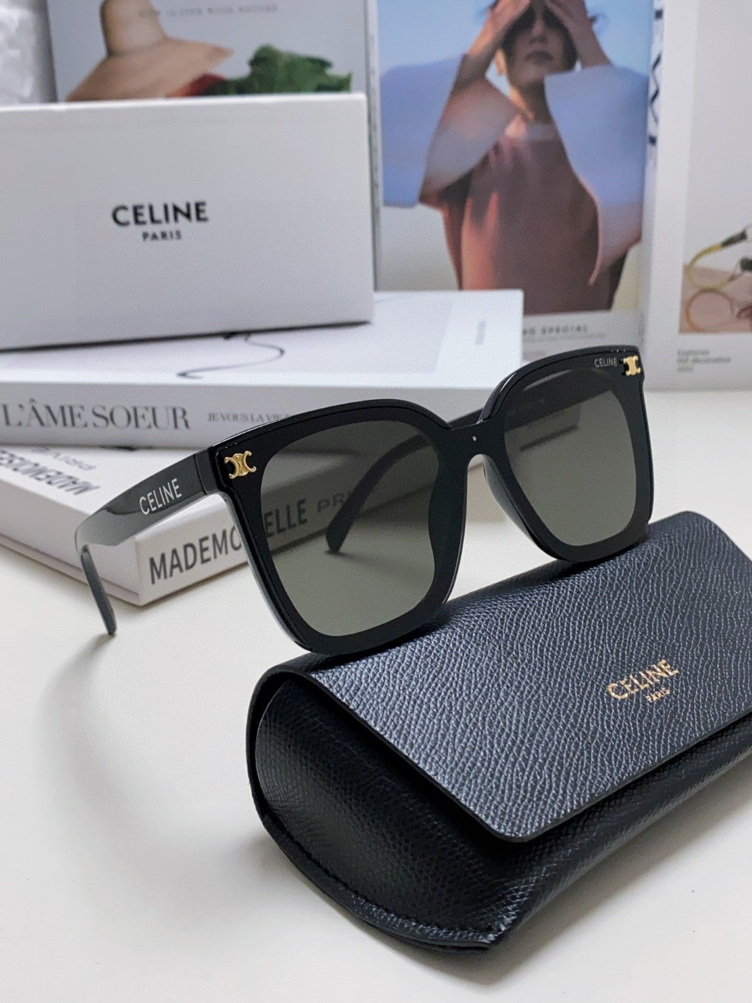 TRIOMPHE SUNGLASSES 552776 IN BLACK ACETATE TEXT LOGO