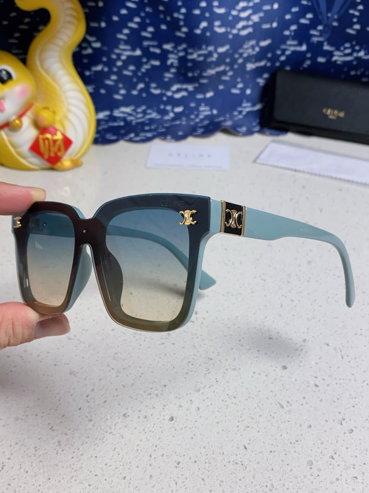 TRIOMPHE SUNGLASSES 548632 IN BABY BLUE ACETATE