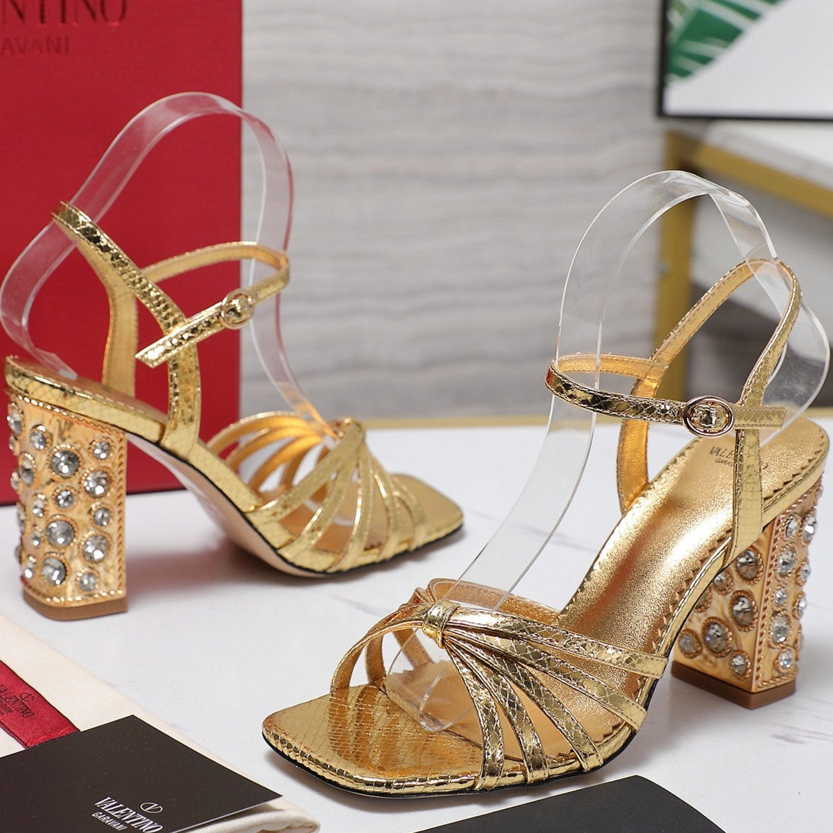 VT 2025 Diamond Heel Sandals Gold Cowhide 289510