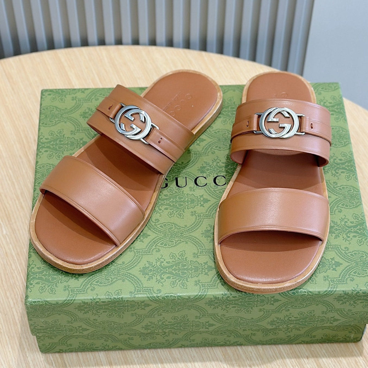GG Men's Interlocking G Sandals Brown Cowhide 549482
