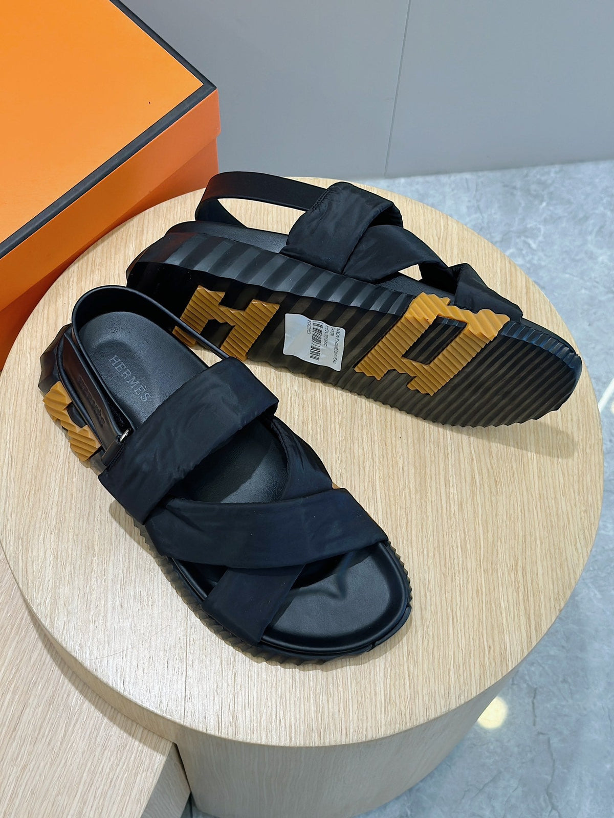HM ELECTRIC SANDAL BLACK FABRIC AND CALFSKIN