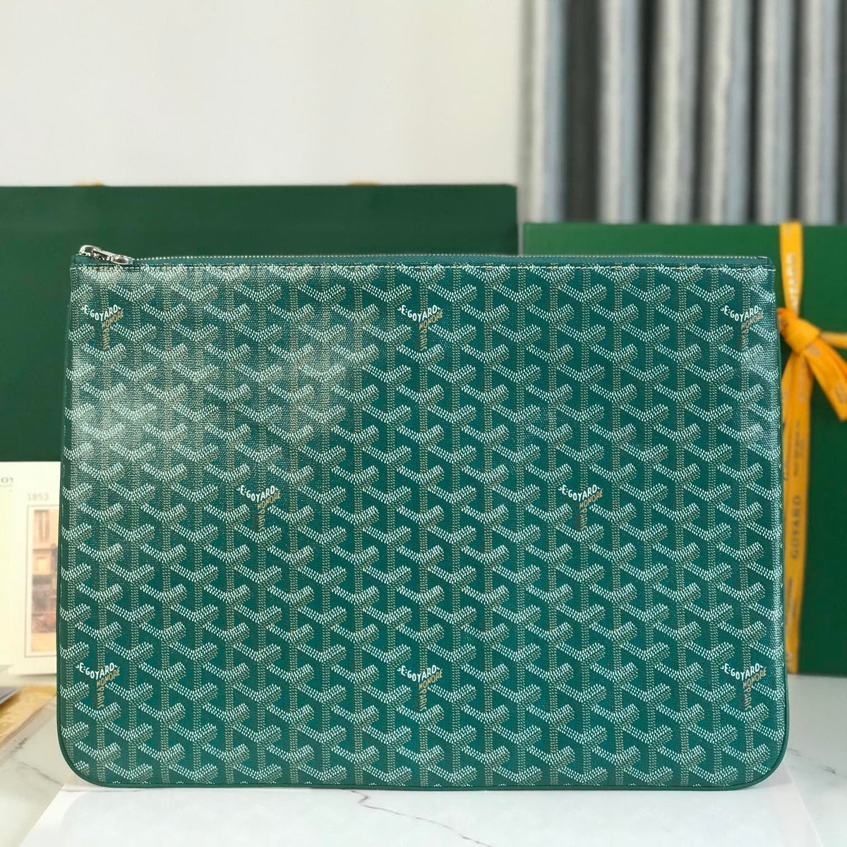 SÉNAT MGM POUCH 40 IN GREEN GOYARDINE CANVAS