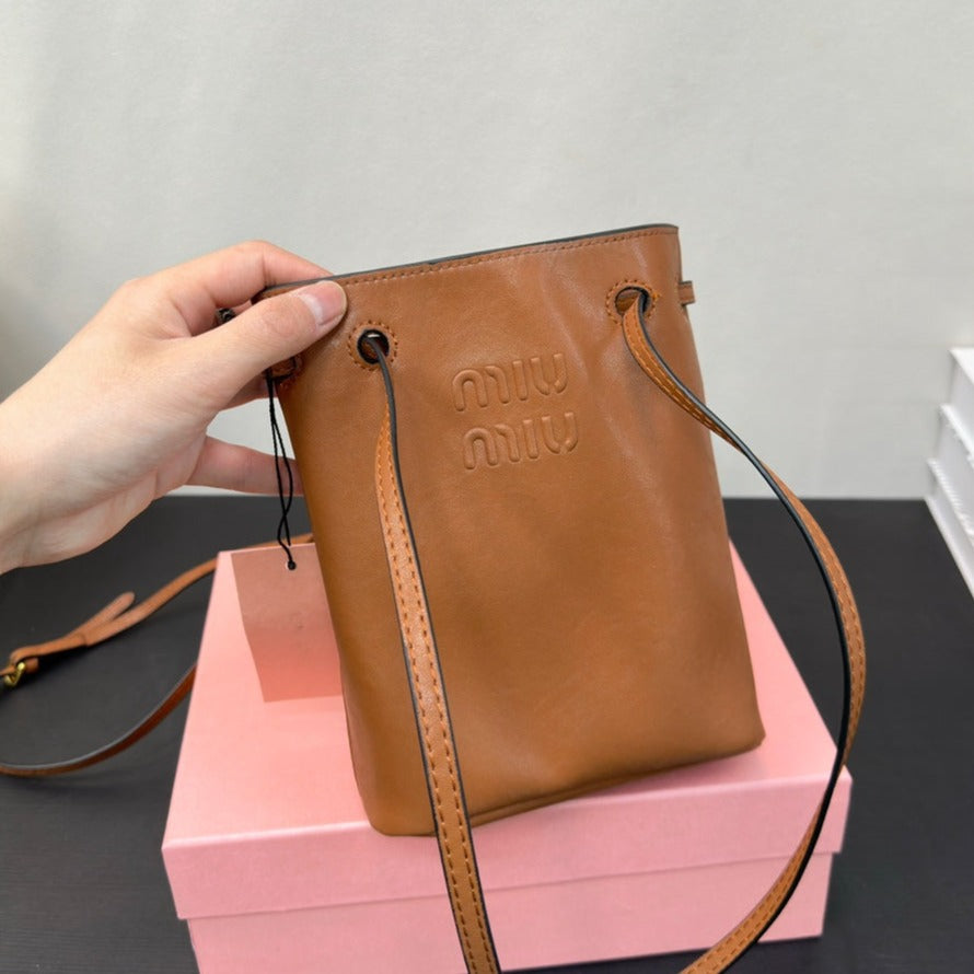 PHONE BAG 15 IN CINNAMON BROWN CALFSKIN