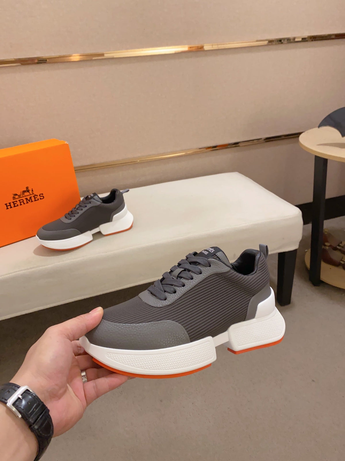 HM BOUNCING SNEAKER GRAY AND ASH WEAVE