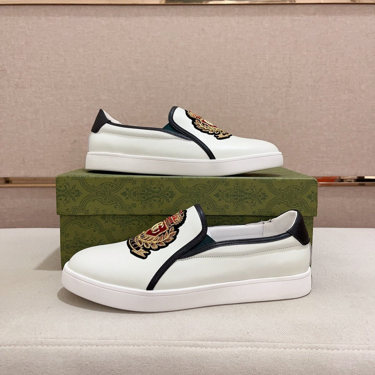 GG Men's Slip on Loafer White Cowhide 533938