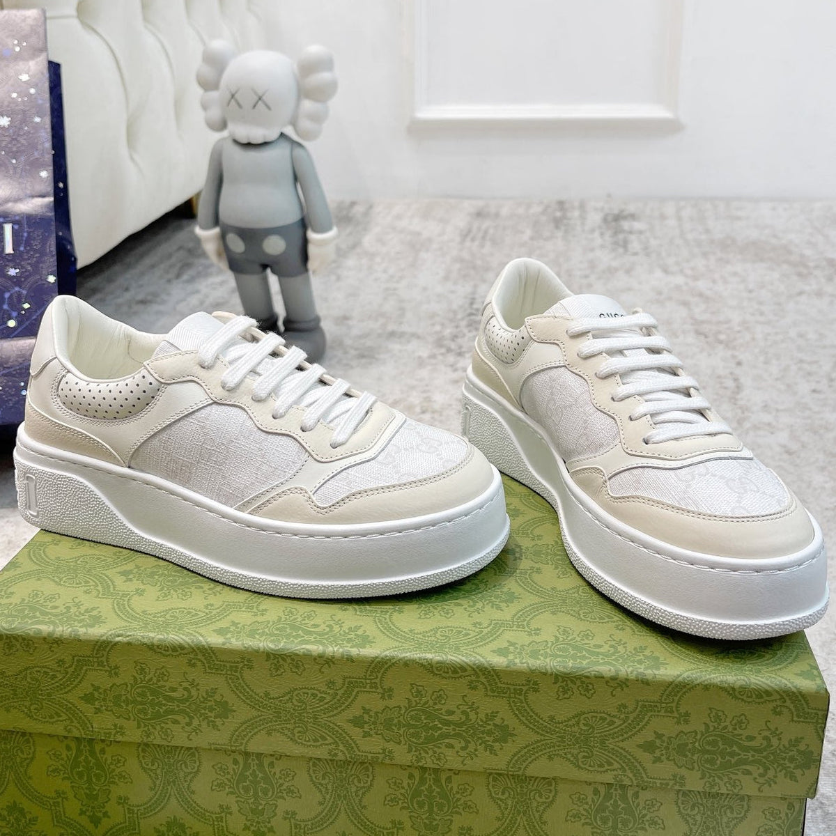 Gucci 2026 Trainer Sneakers Calfskin Canvas 988575
