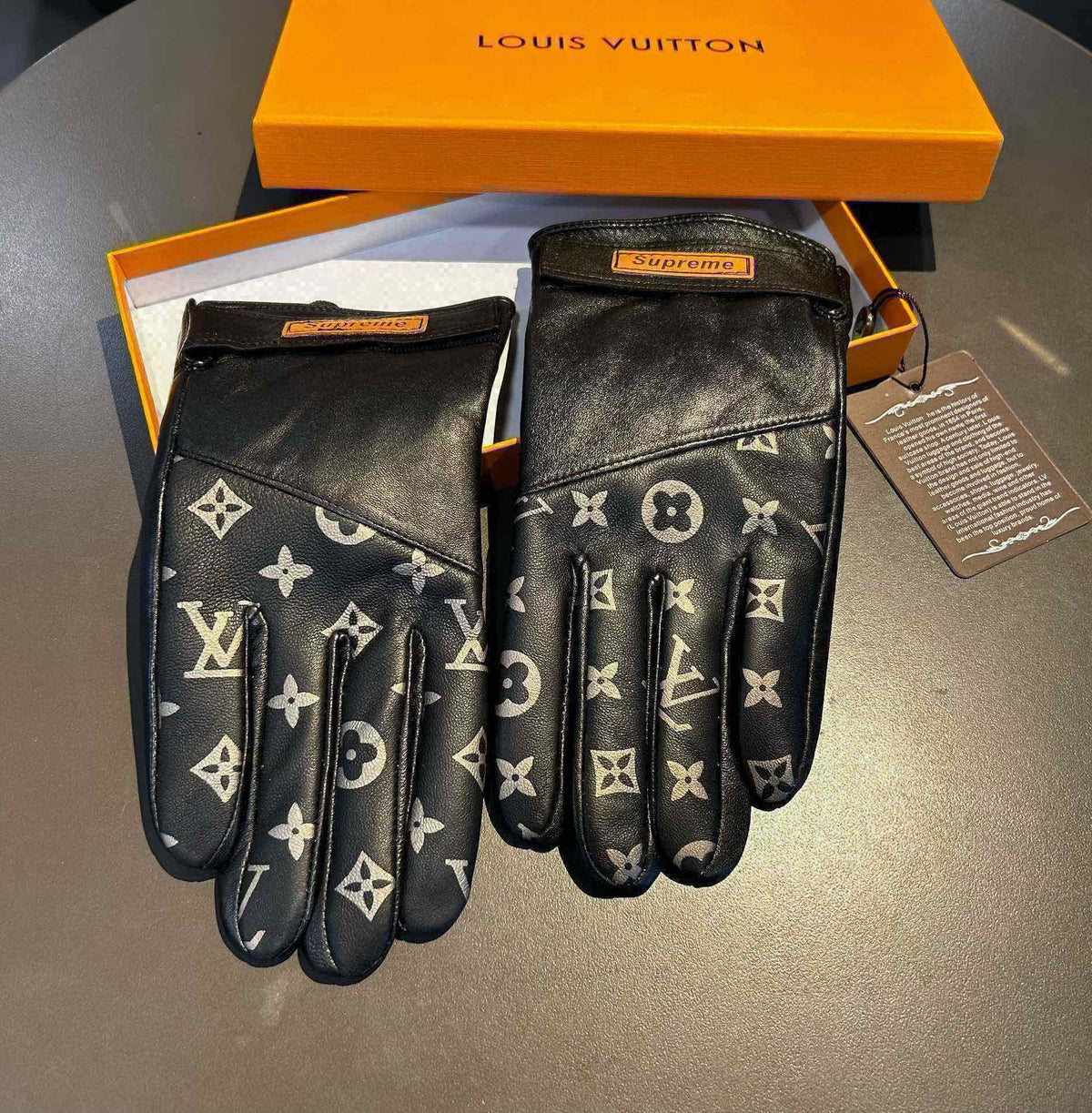 LV Gloves In Black Monogram Lambskin 448269
