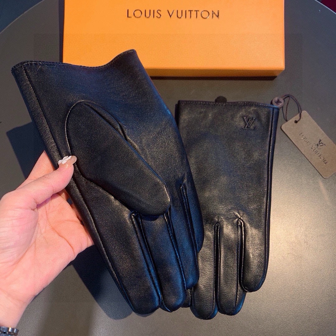 LV Gloves In Black Lambskin 470711