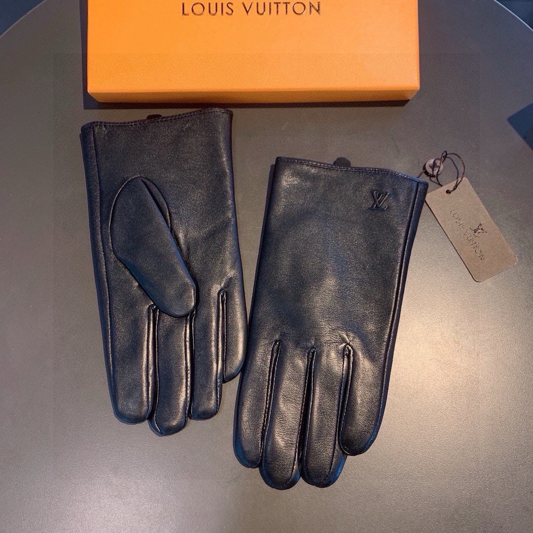 LV Gloves In Black Lambskin 470711