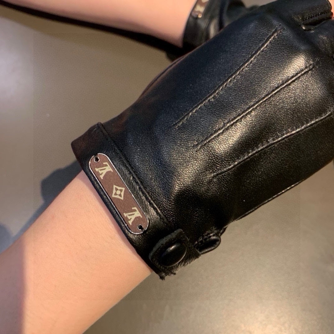 LV Gloves In Black Lambskin 473448