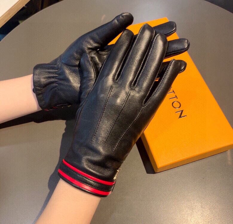 LV Gloves In Black Lambskin 475632