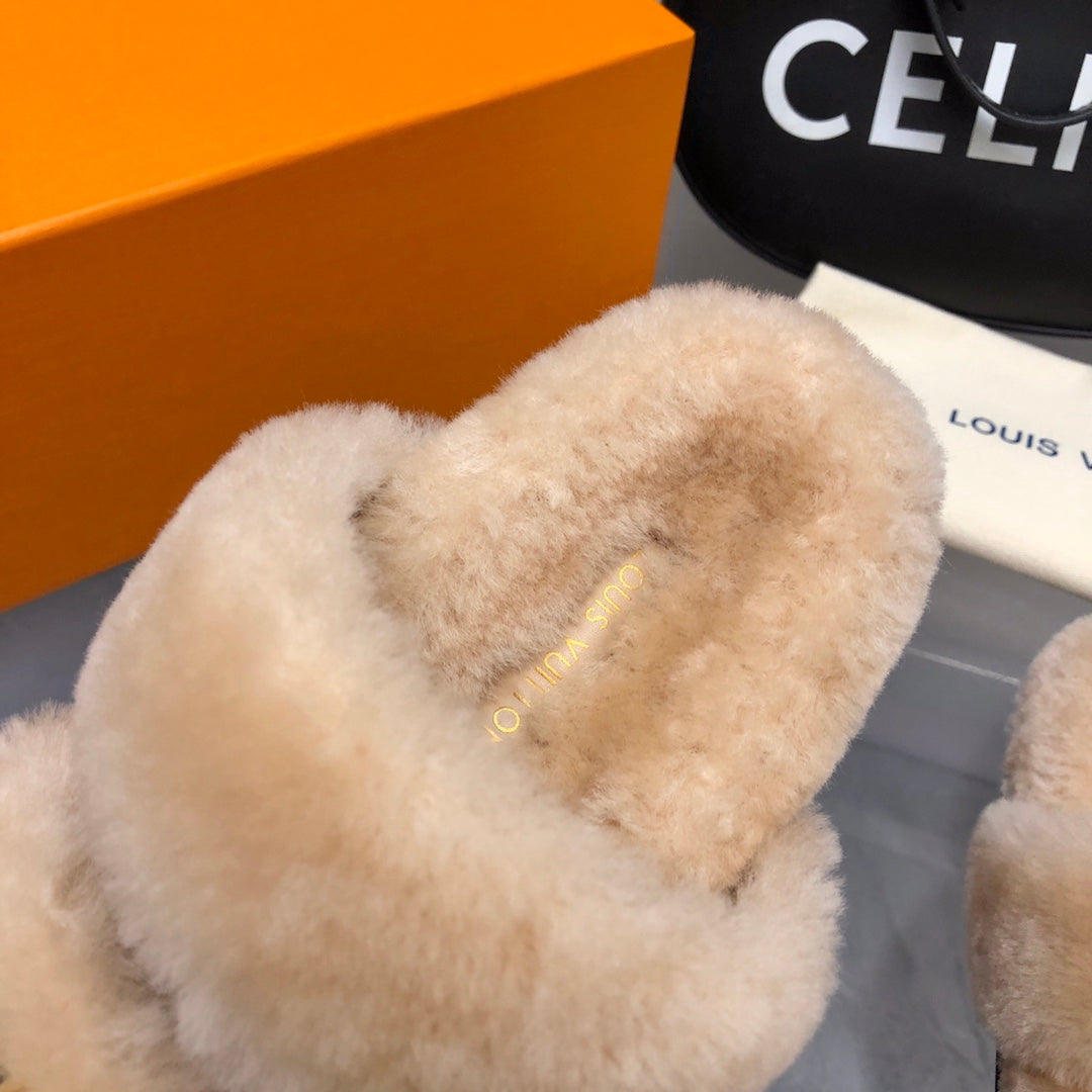 LV Sunset Comfort Flat Mule Beige Fleece