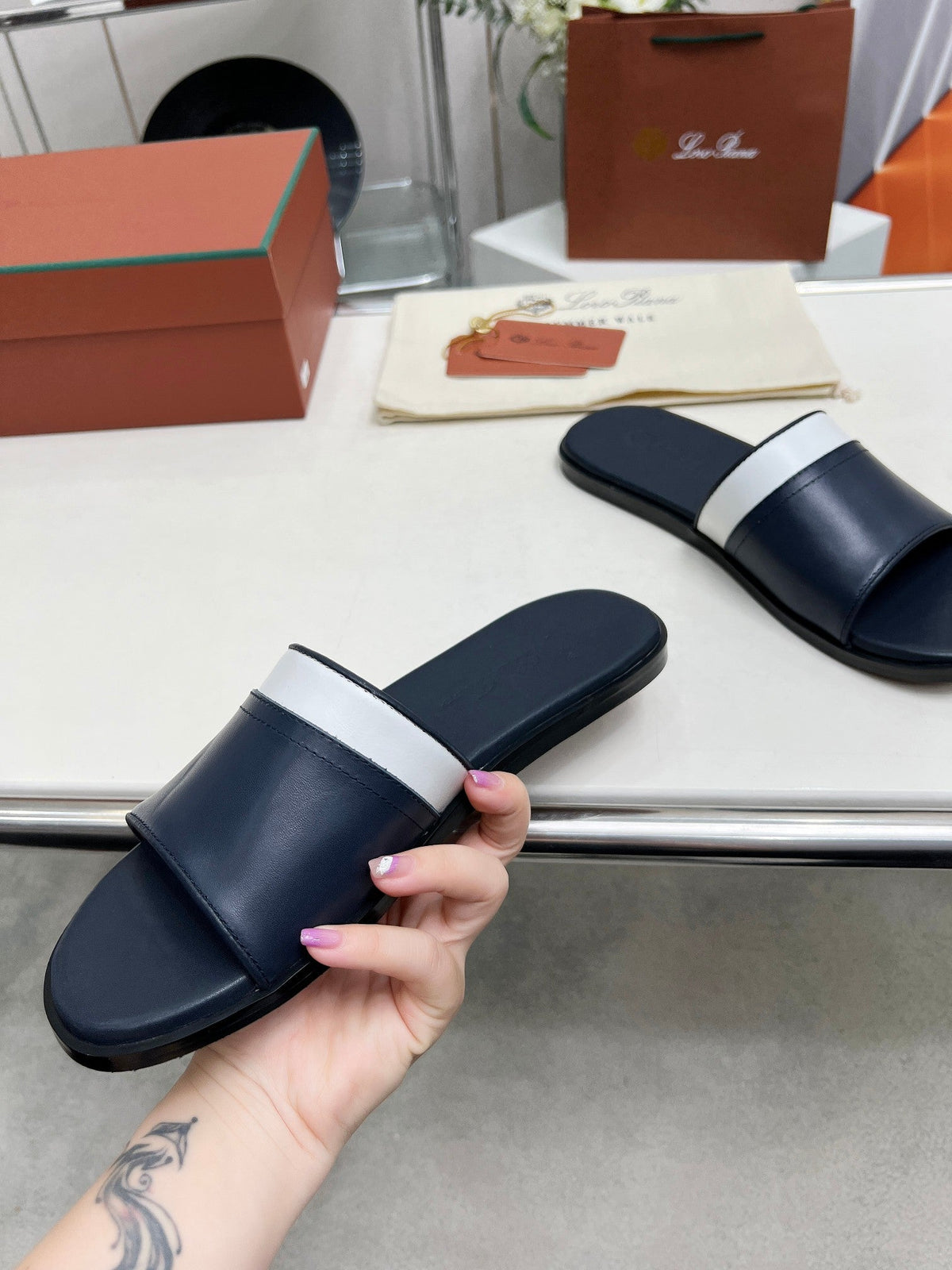 LP SLIPPER PATHON DENIM COLOR CALFSKIN