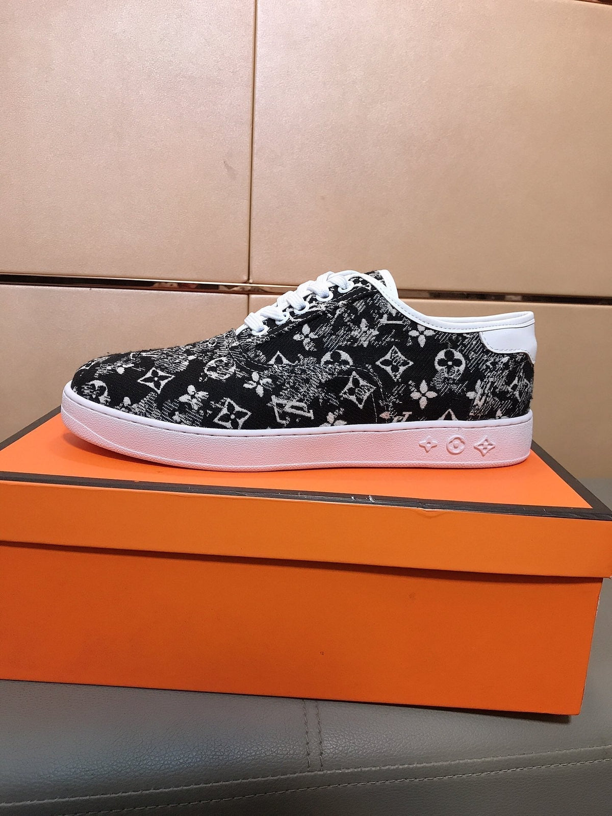 LV TRAINER BLACK MIX WHITE MONOGRAM JACQUARD