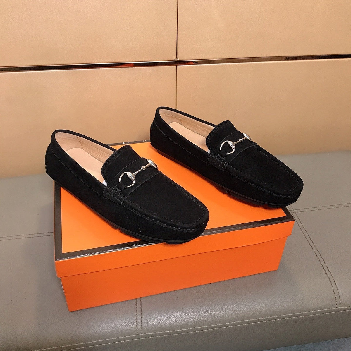 GG Men's Flat Loafer Black Suede 523212