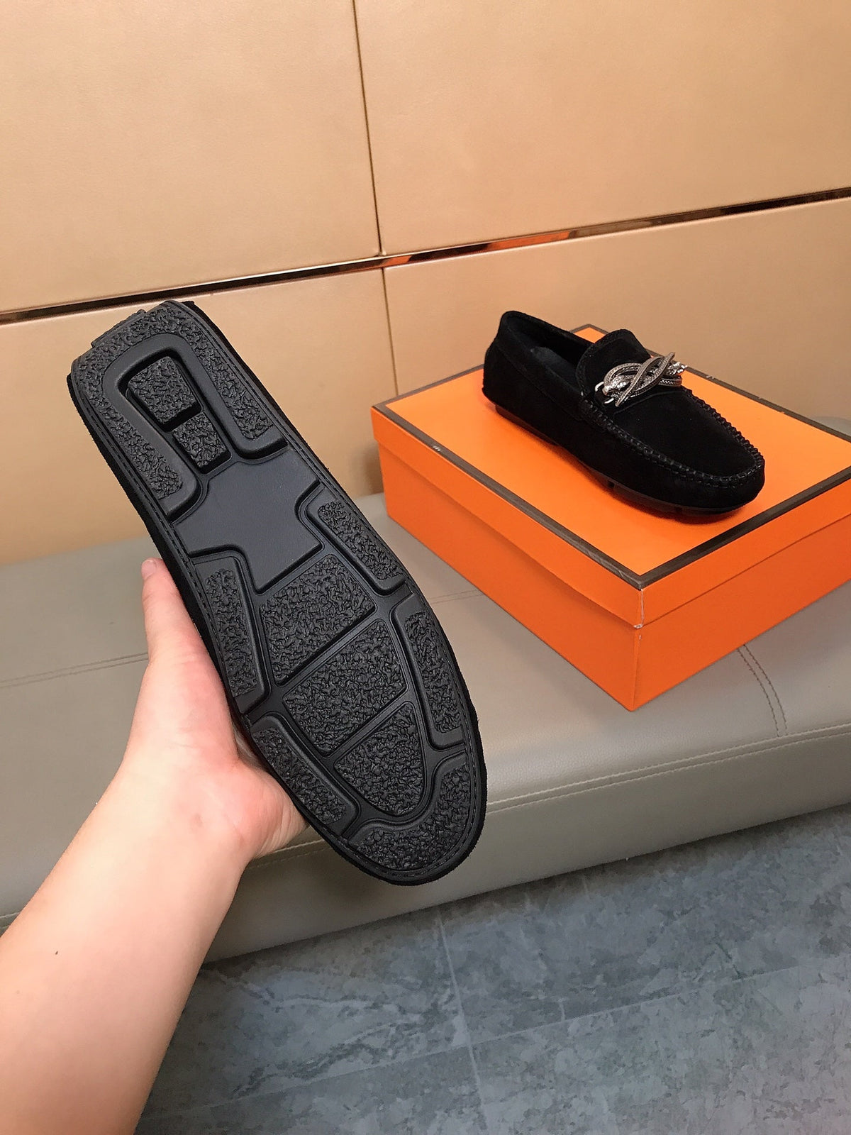 GG Men's 25 Snake Loafer Black Suede 748028