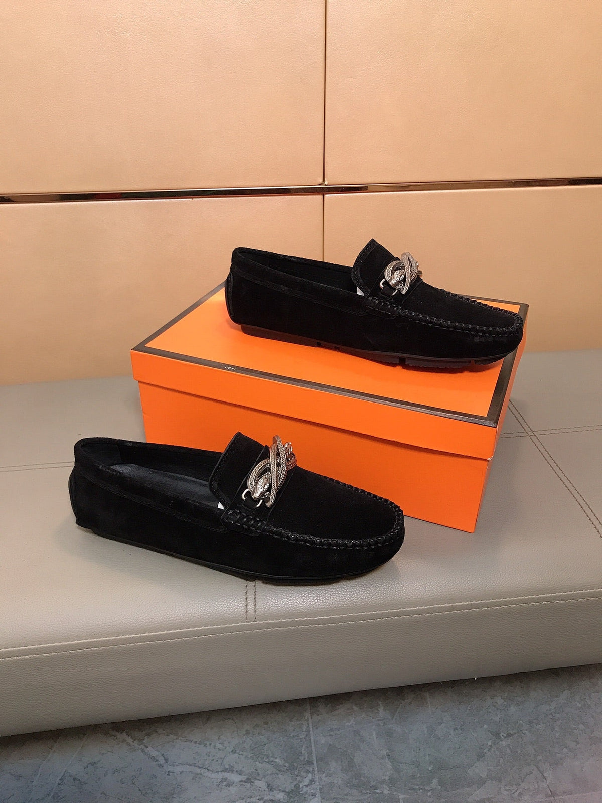 GG Men's 25 Snake Loafer Black Suede 748028