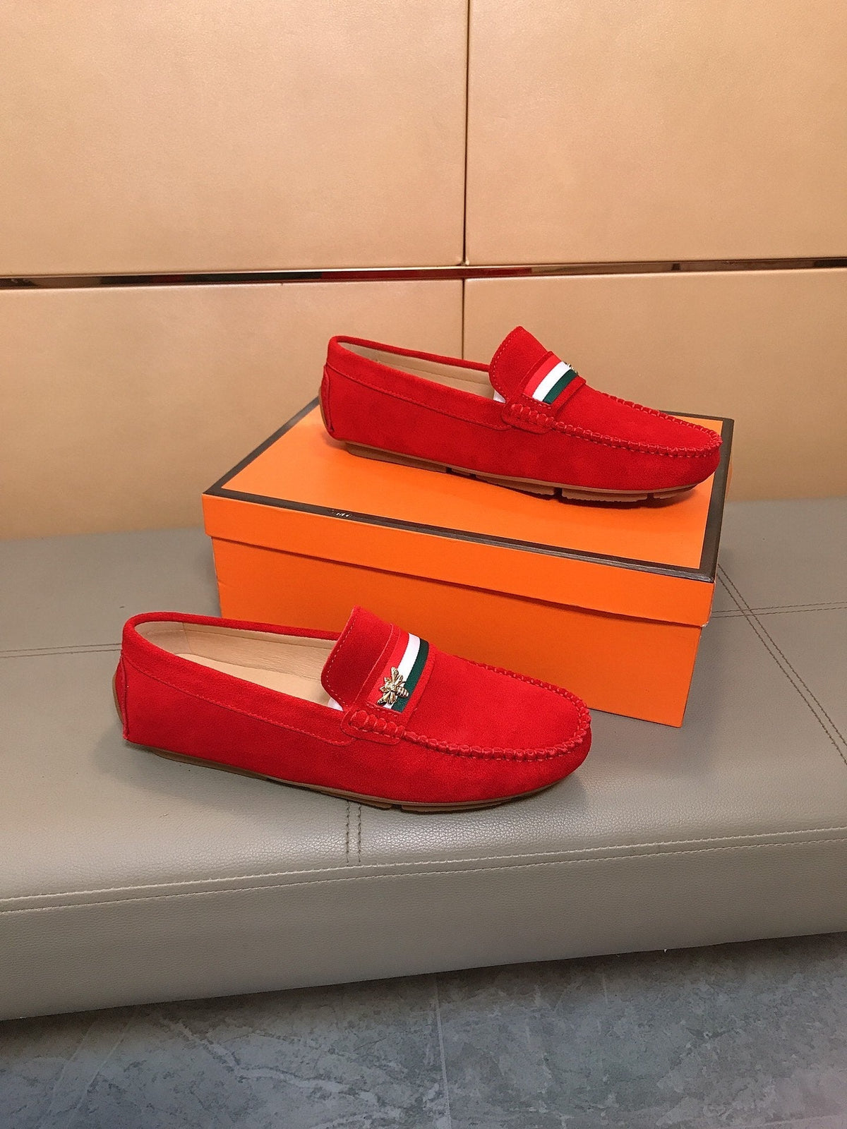 GG Men's Loafer Red Suede 526676