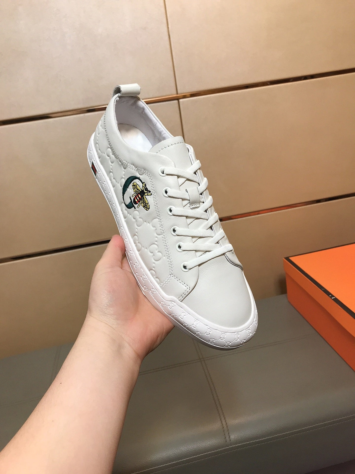 GG Men's Bee Sneaker White Embossed Pigskin 531261