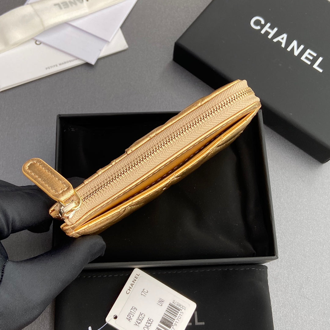 Chanel 2026 Quilted Card Holder 13cm Gold Metallic Lambskin