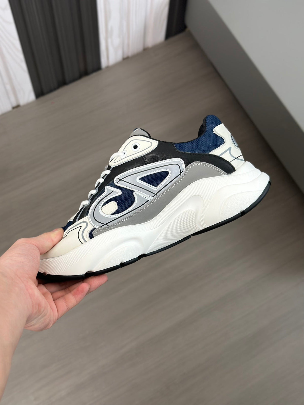 CD B22 SNEAKER NAVY AND WHITE MESH FABRIC