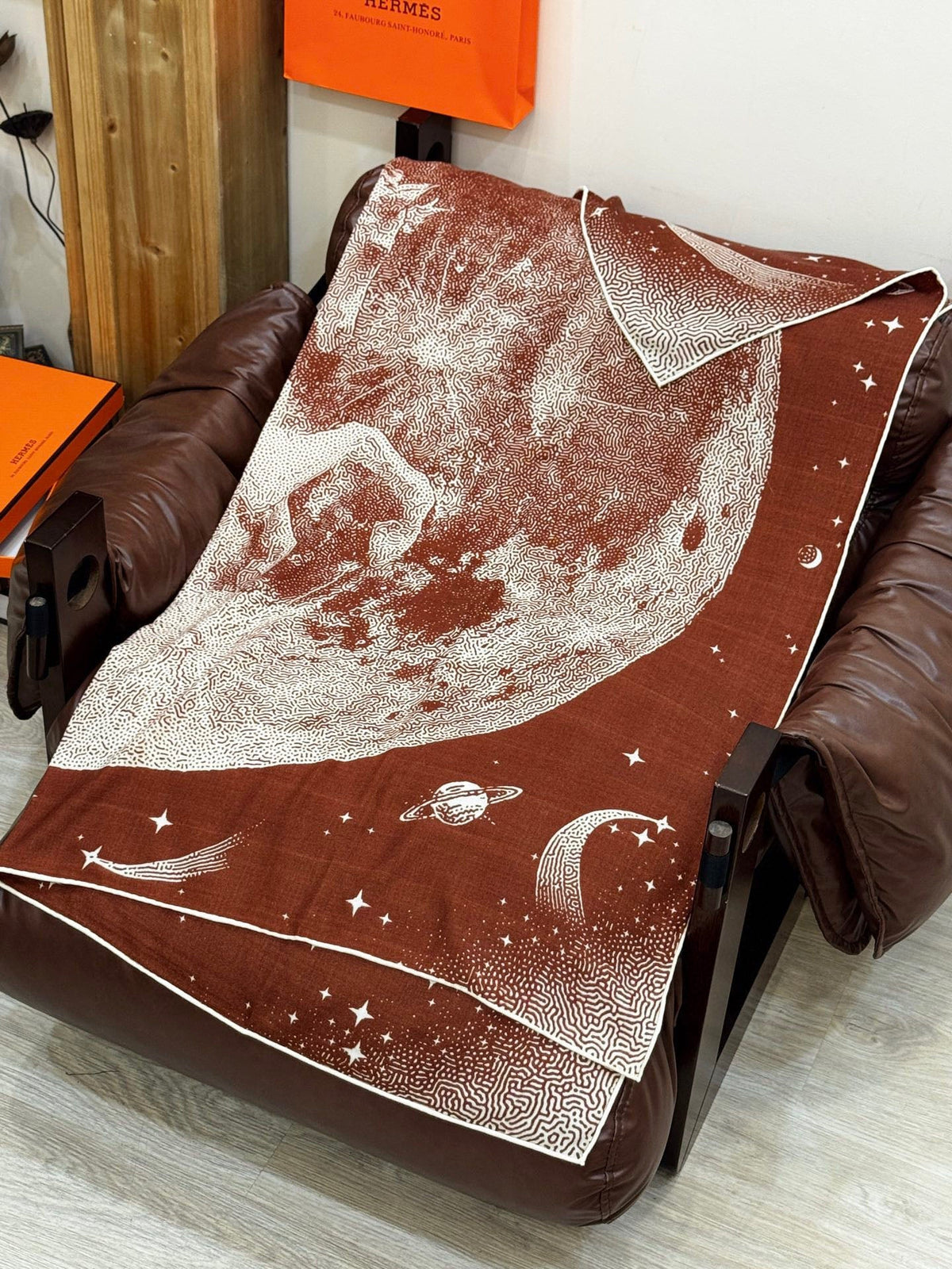 HM Clair de Lune 140 CM Brown Cashmere and Silk 293250