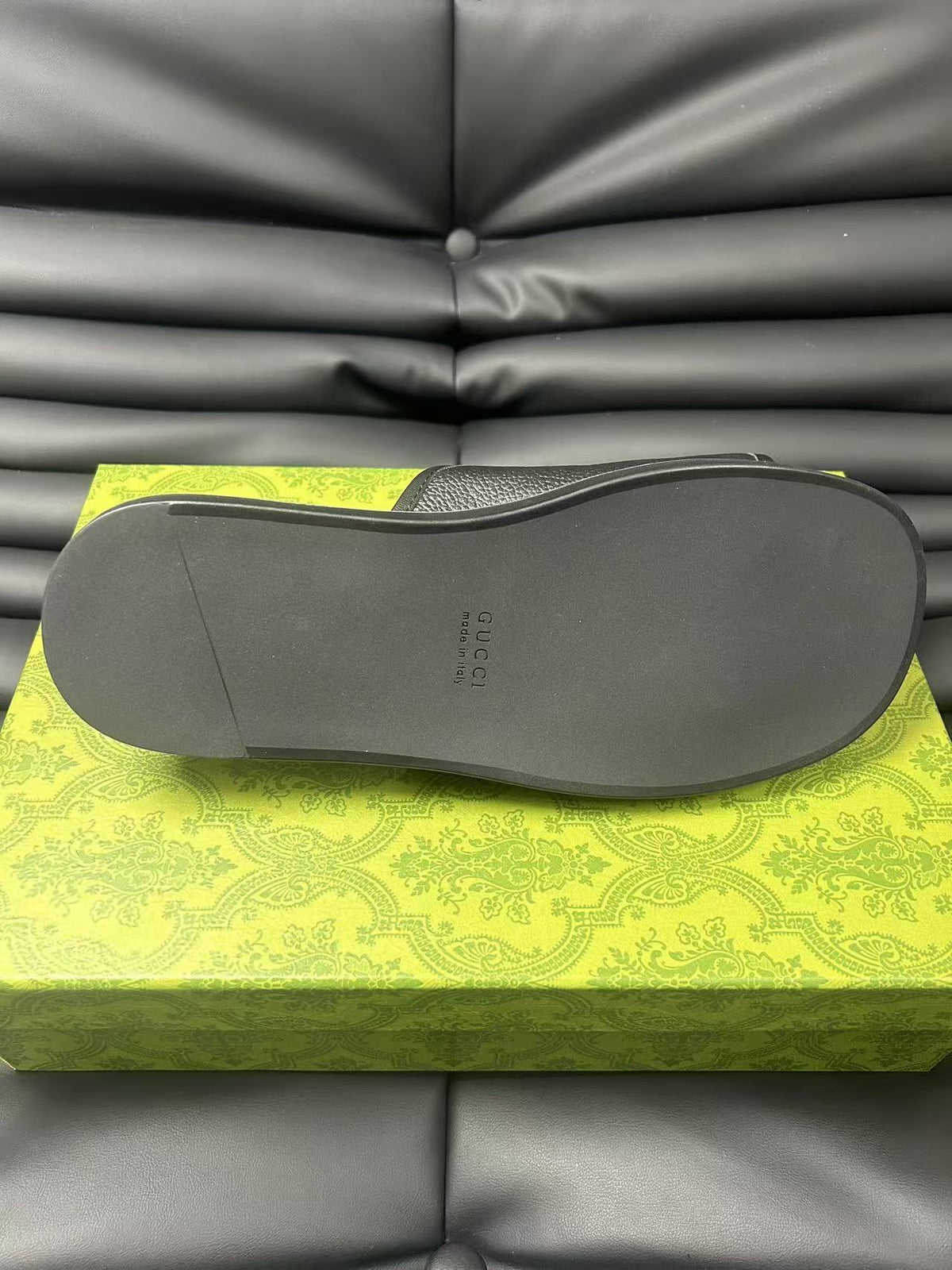 GG Men's 25 Monogram Slide Black Calfskin 540246