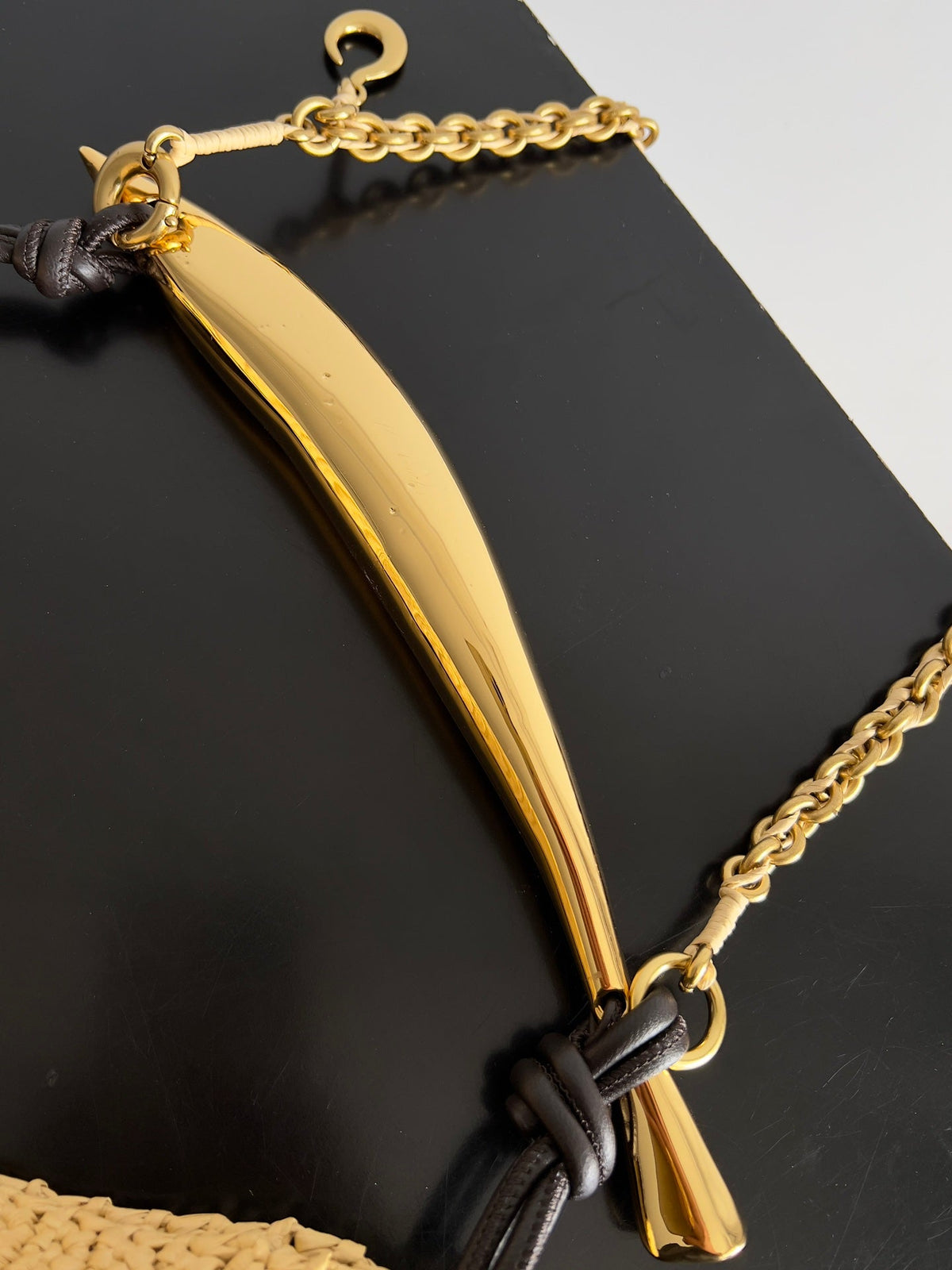 BV Sardine Chain Natural color Raffia Metallic 249685