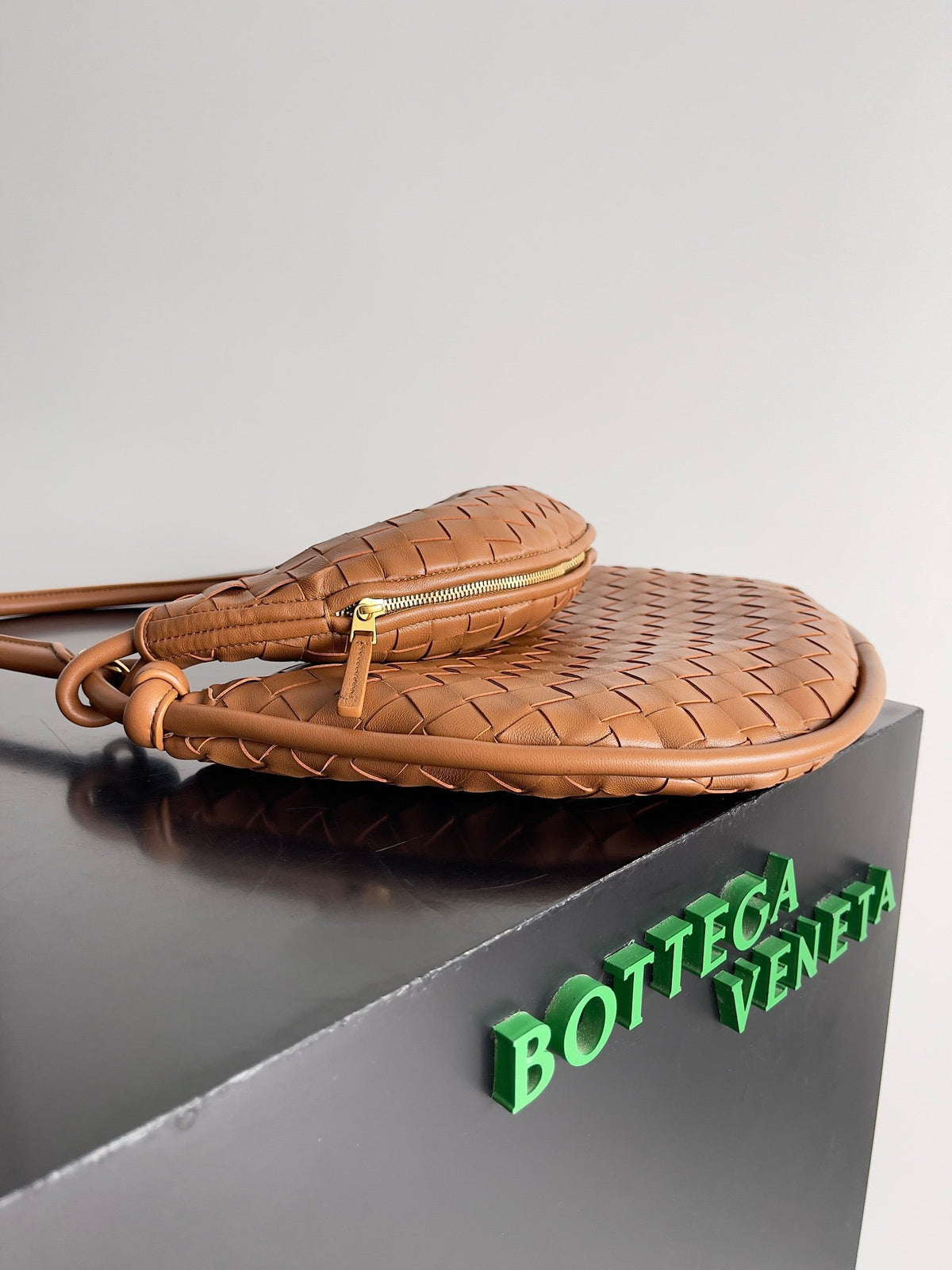 BV GemeIIi 36cm Bag Brown Calfskin 249687