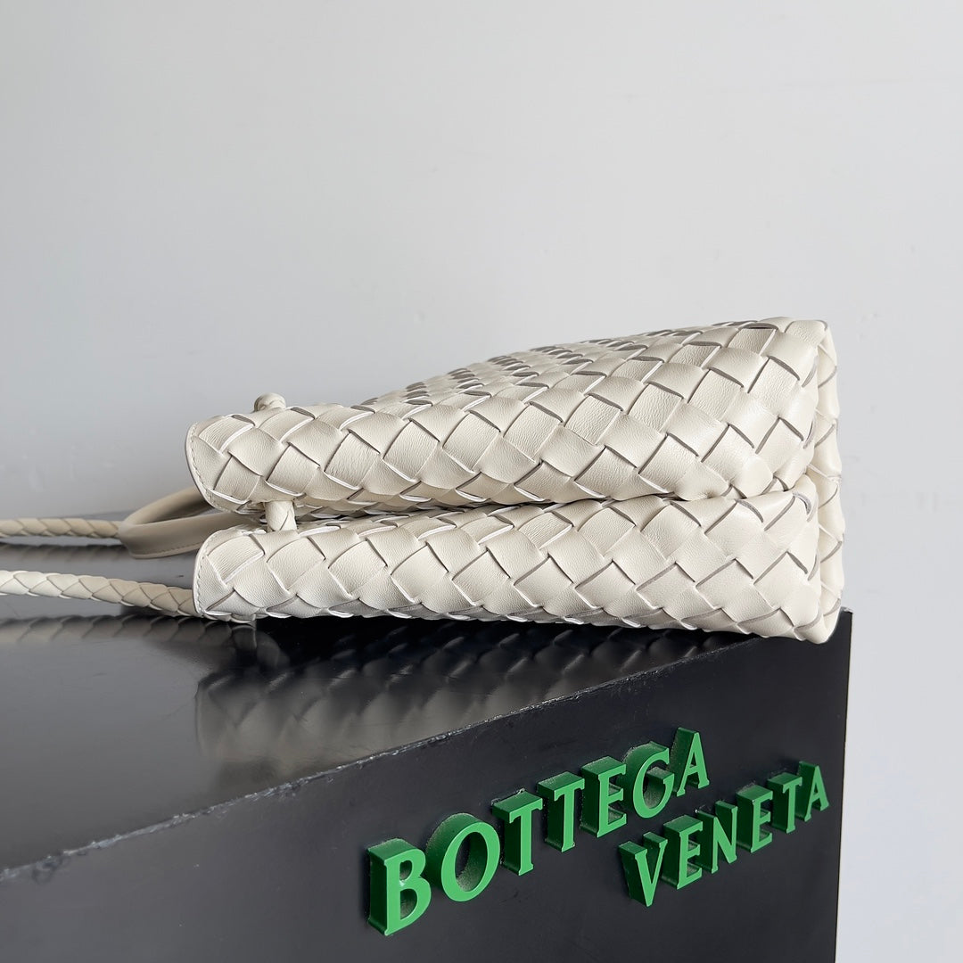 BV Andiamo Bag Cream Nappa Leather 249679