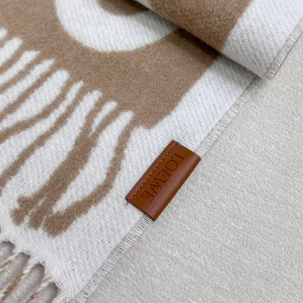 Loewe Scarf 180CM Beige White Cashmere 962789