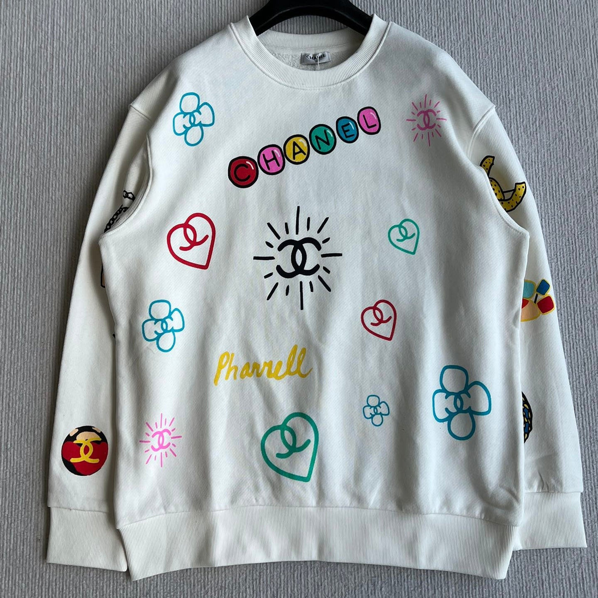 Chanel 25 Graffiti Crew Neck Sweatshirt White Cotton 312092