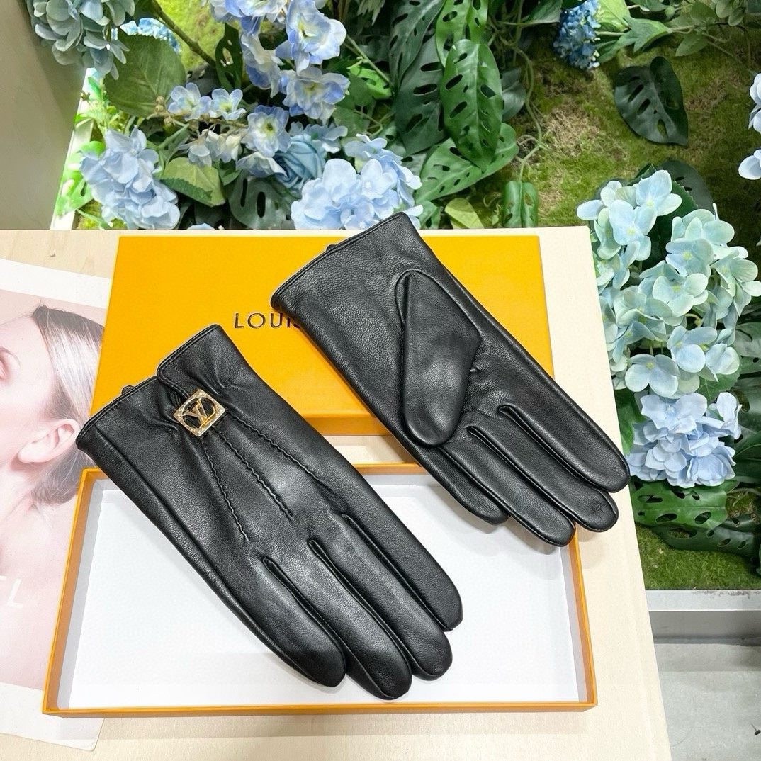 LV Gloves In Black Lambskin 465067