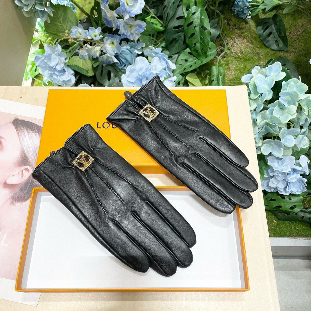 LV Gloves In Black Lambskin 465067