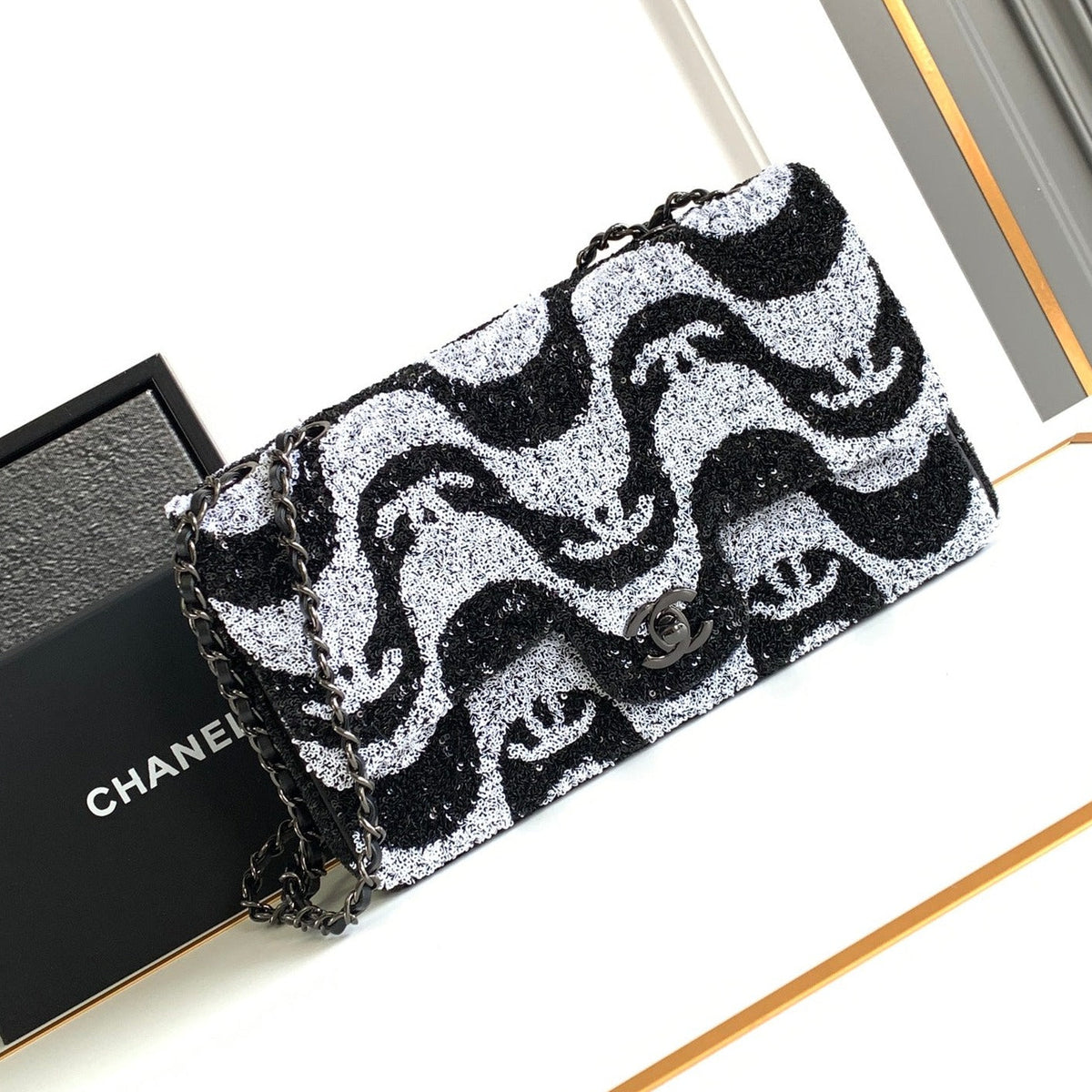 flap bag medium 25 black grey sequin silver hardware