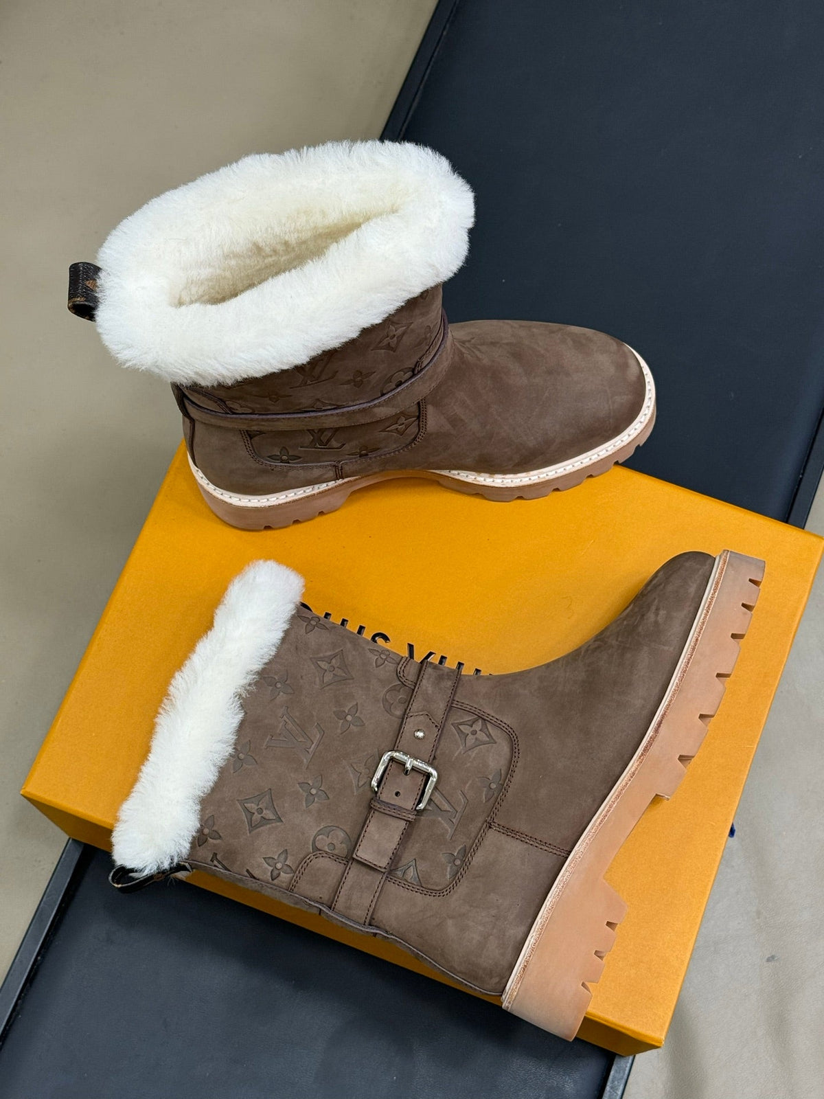 LV 25 Shearling Boots Dark Brown Suede 576934