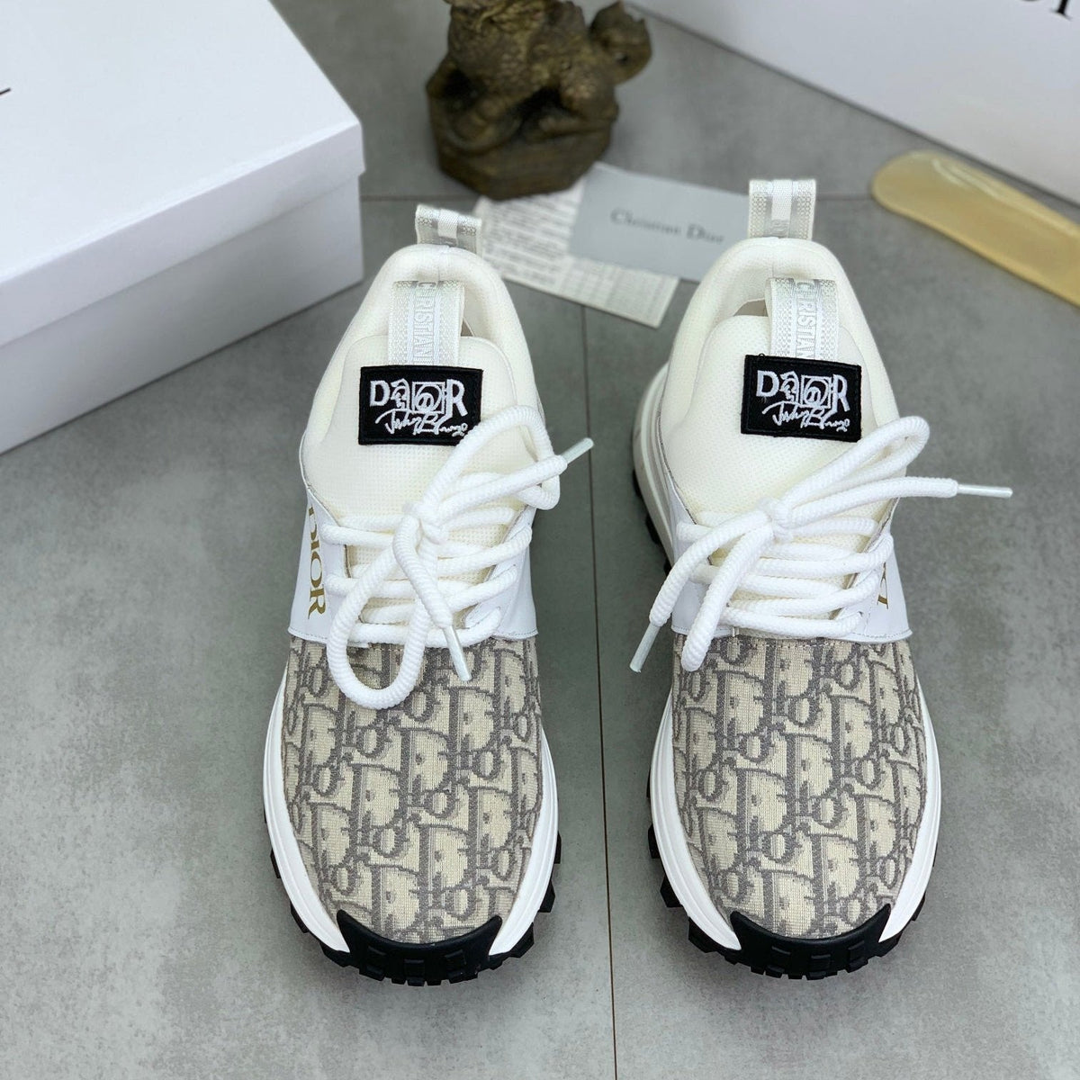 CD B24 SNEAKER BEIGE AND WHITE FABRIC