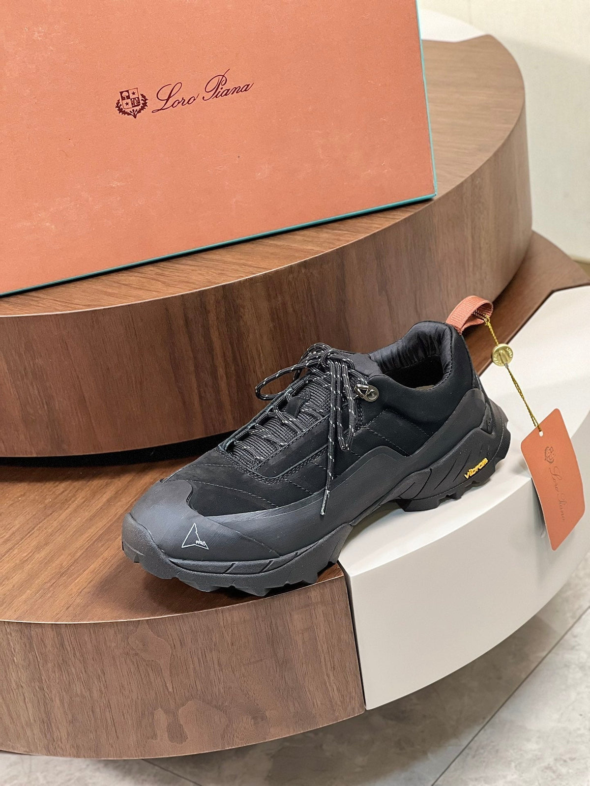 LP KATHARINA SNEAKER BLACK SUEDE
