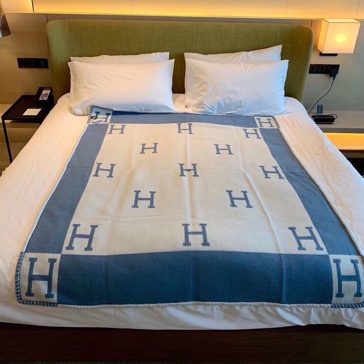 HM Blanket Blue White Wool Cashmere