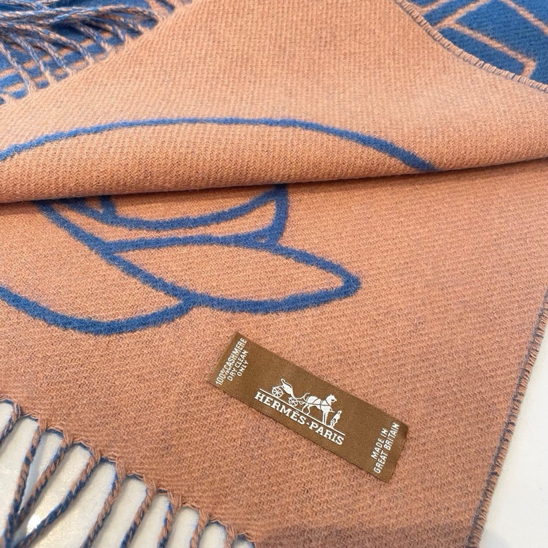 CASAQUE ENTRELACS EQUESTRES 190 CM SCARF IN AZURE BLUE CASHMERE