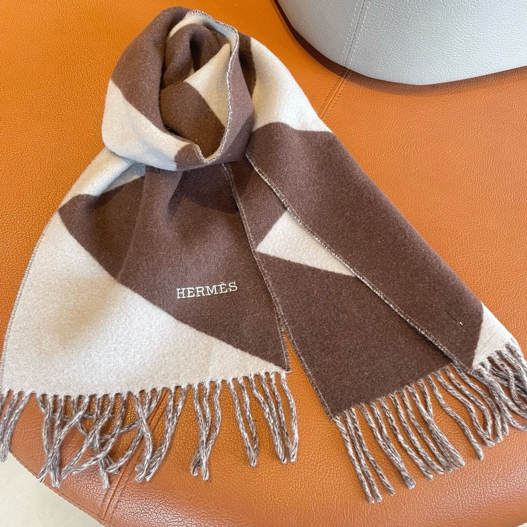 Geometric Scarf 151 CM IN Dark Brown Mix White Cashmere