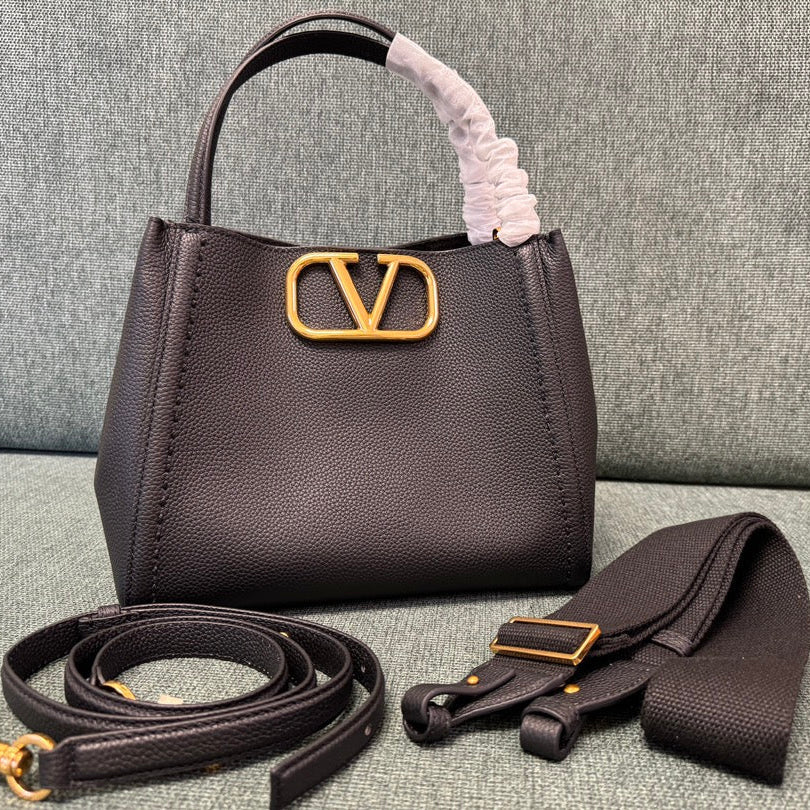 VALENTINO small handbag black calfskin 538531