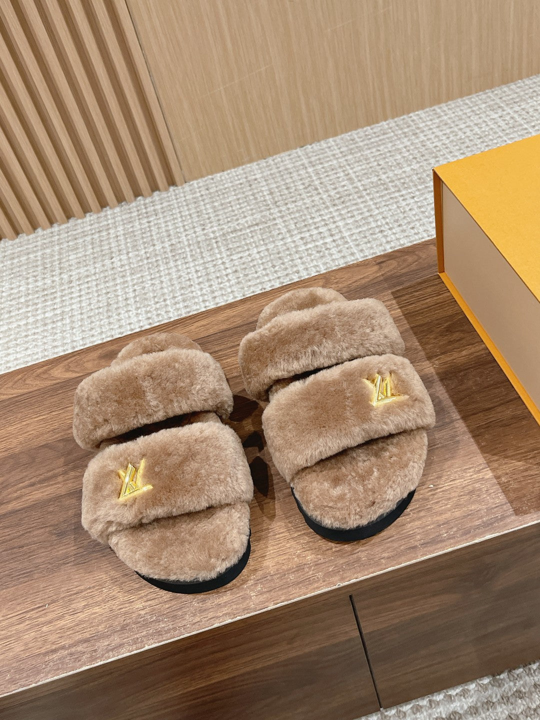 LV Sunset Flat Comfort Mule Milky Brown Wool