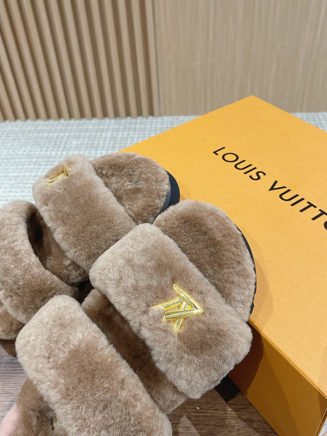 LV Sunset Flat Comfort Mule Milky Brown Wool