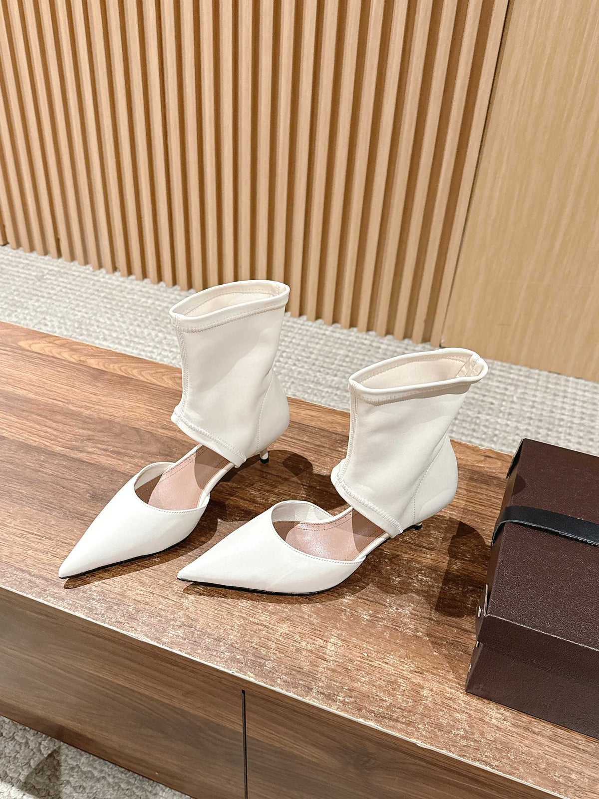 ALAIA ankle boots white leather  386021